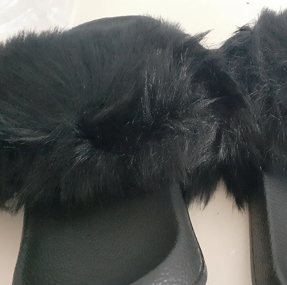 SOLD OUT Furry Sandals - Picture 8 of 10